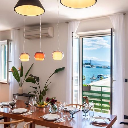 Airy Seafront 1920S Apartment スプリト エクステリア 写真