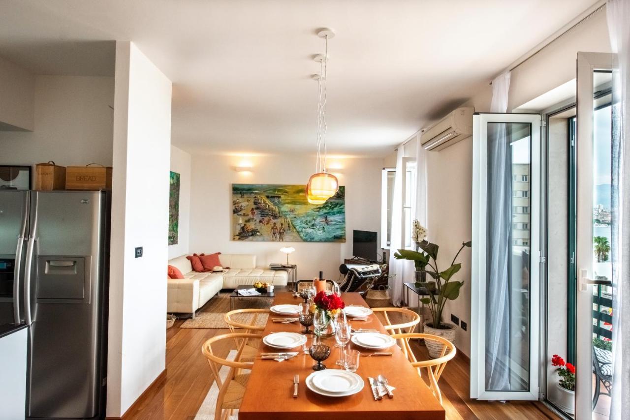 Airy Seafront 1920S Apartment スプリト エクステリア 写真
