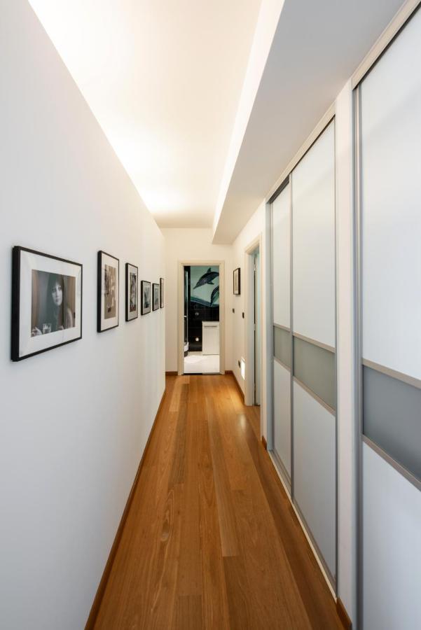 Airy Seafront 1920S Apartment スプリト エクステリア 写真