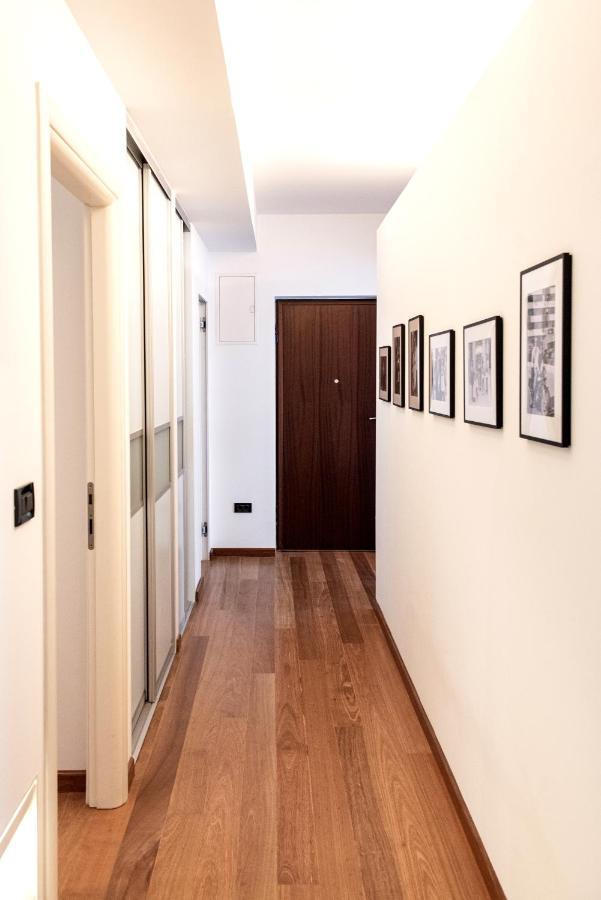 Airy Seafront 1920S Apartment スプリト エクステリア 写真
